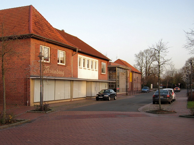 Panoramio-Archiv : Am Kirchplatz - Bsel - 11.2009