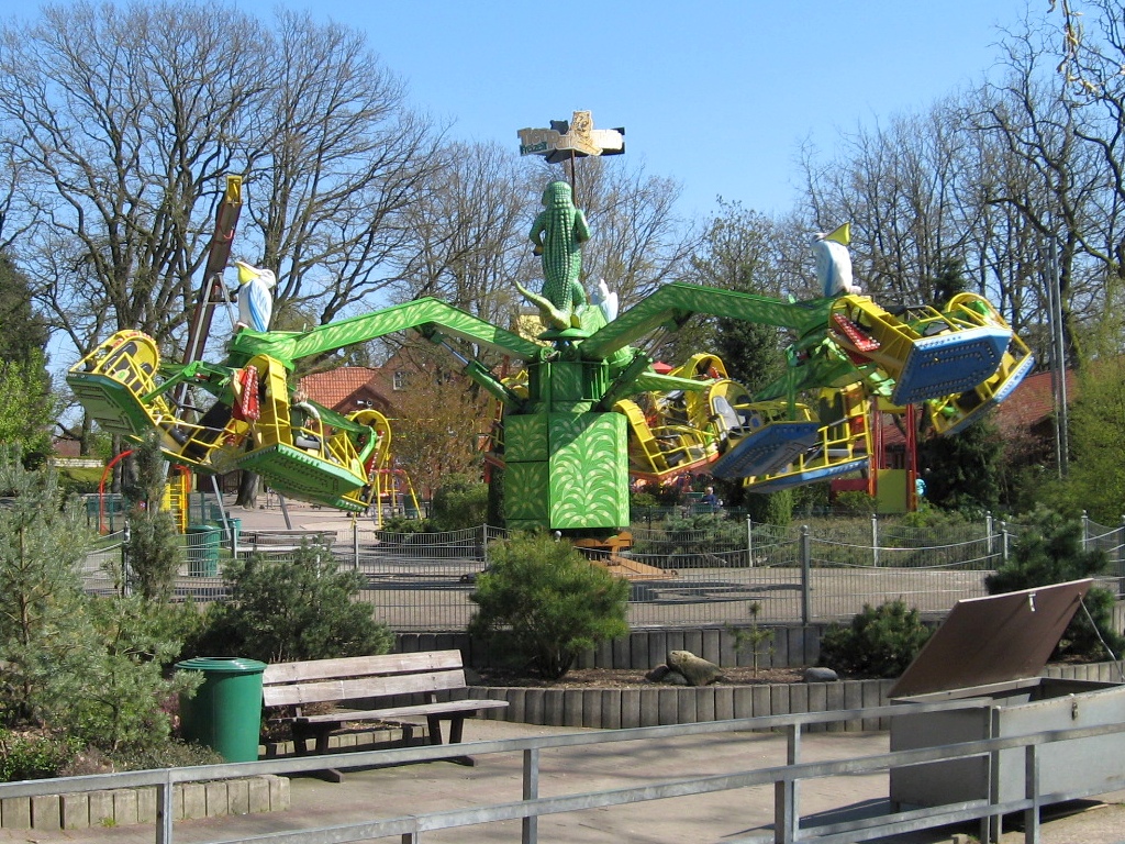 Panoramio-Archiv : Airboot - Tier- und Freizeitpark Thle - 04.2010